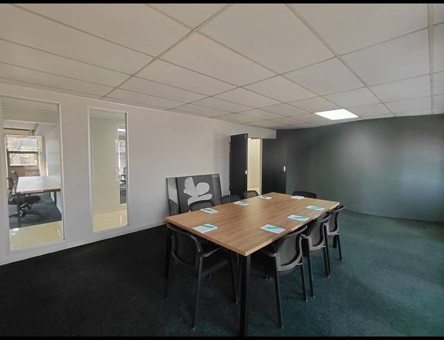 235M² OFFICE TO LET IN HURLINGHAM